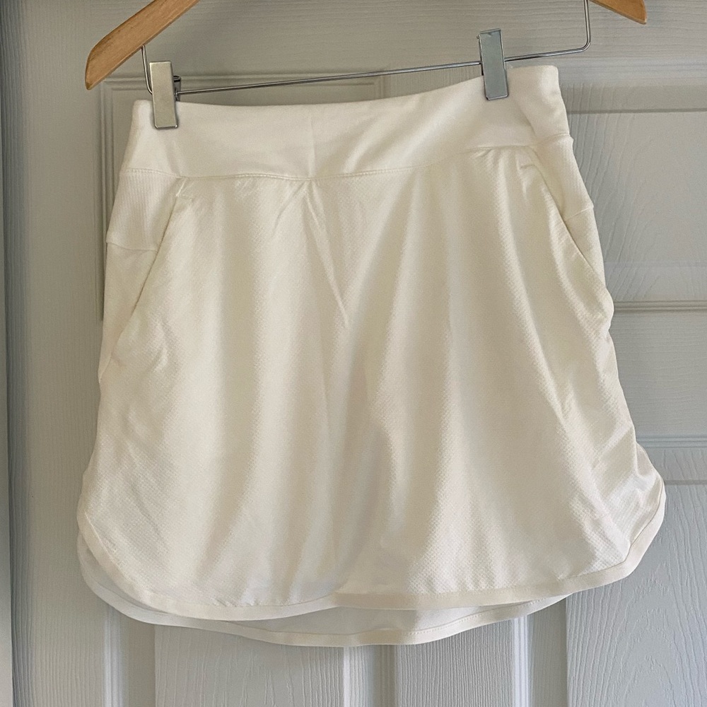 Nike dry fit golf skirt